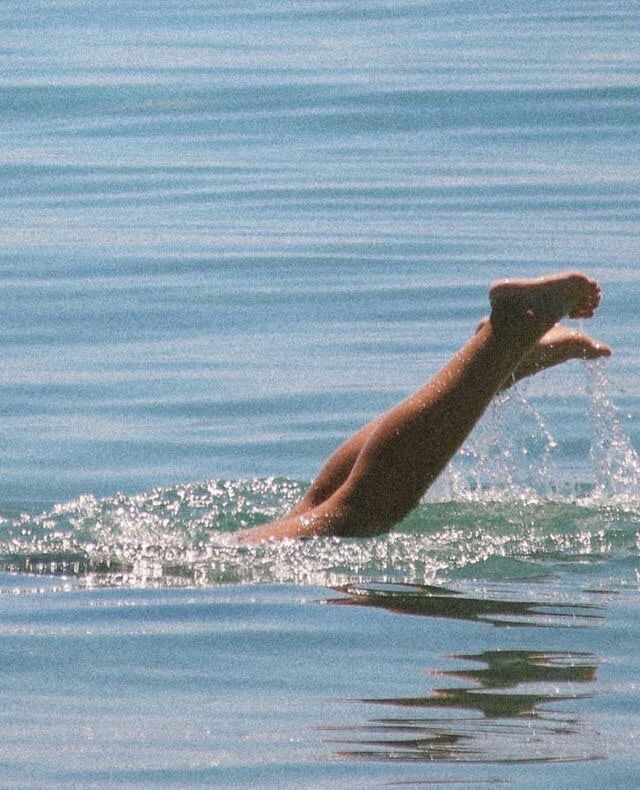 songs that smell like sunscreen